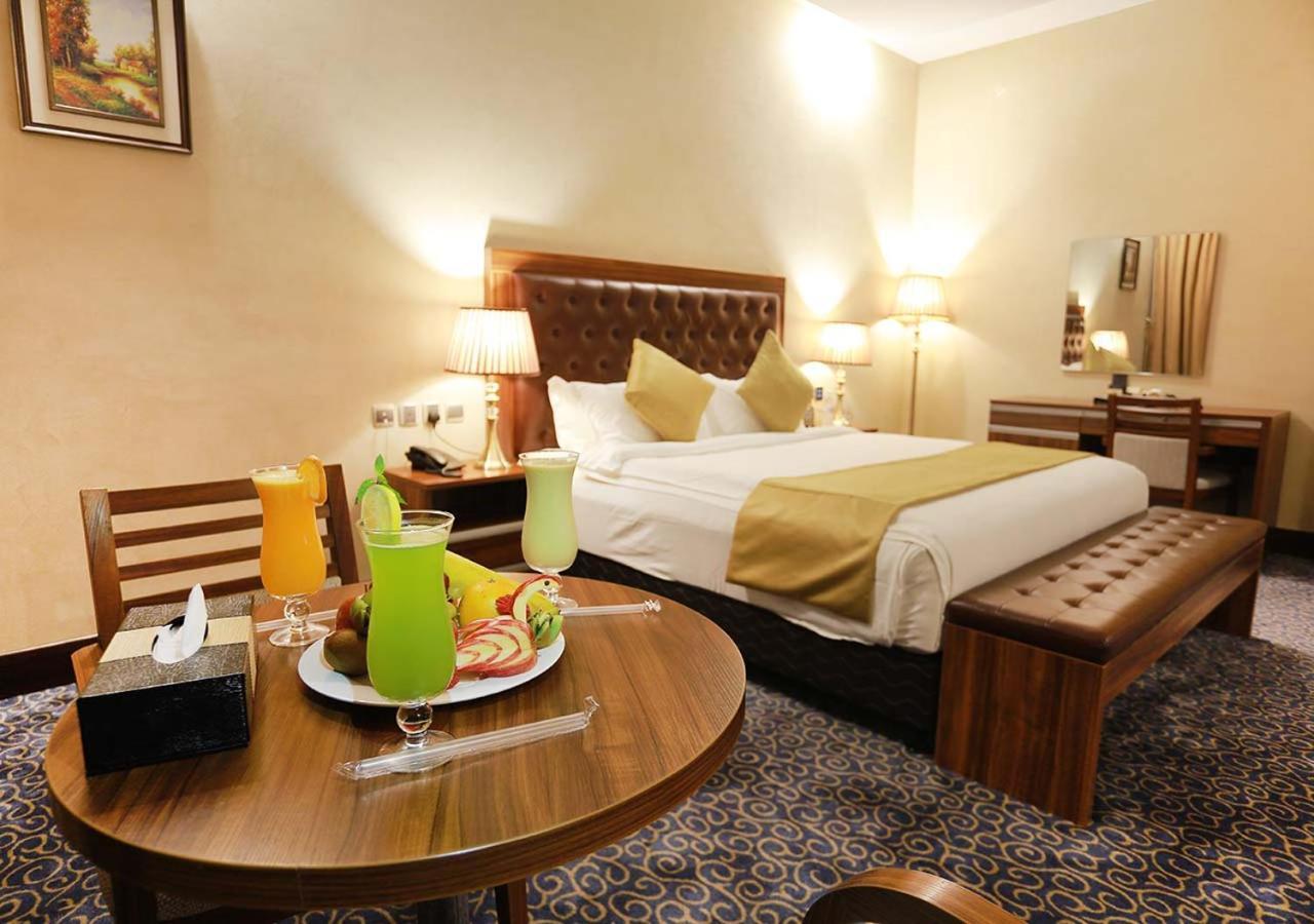 Karam Jeddah Hotel ภายนอก รูปภาพ