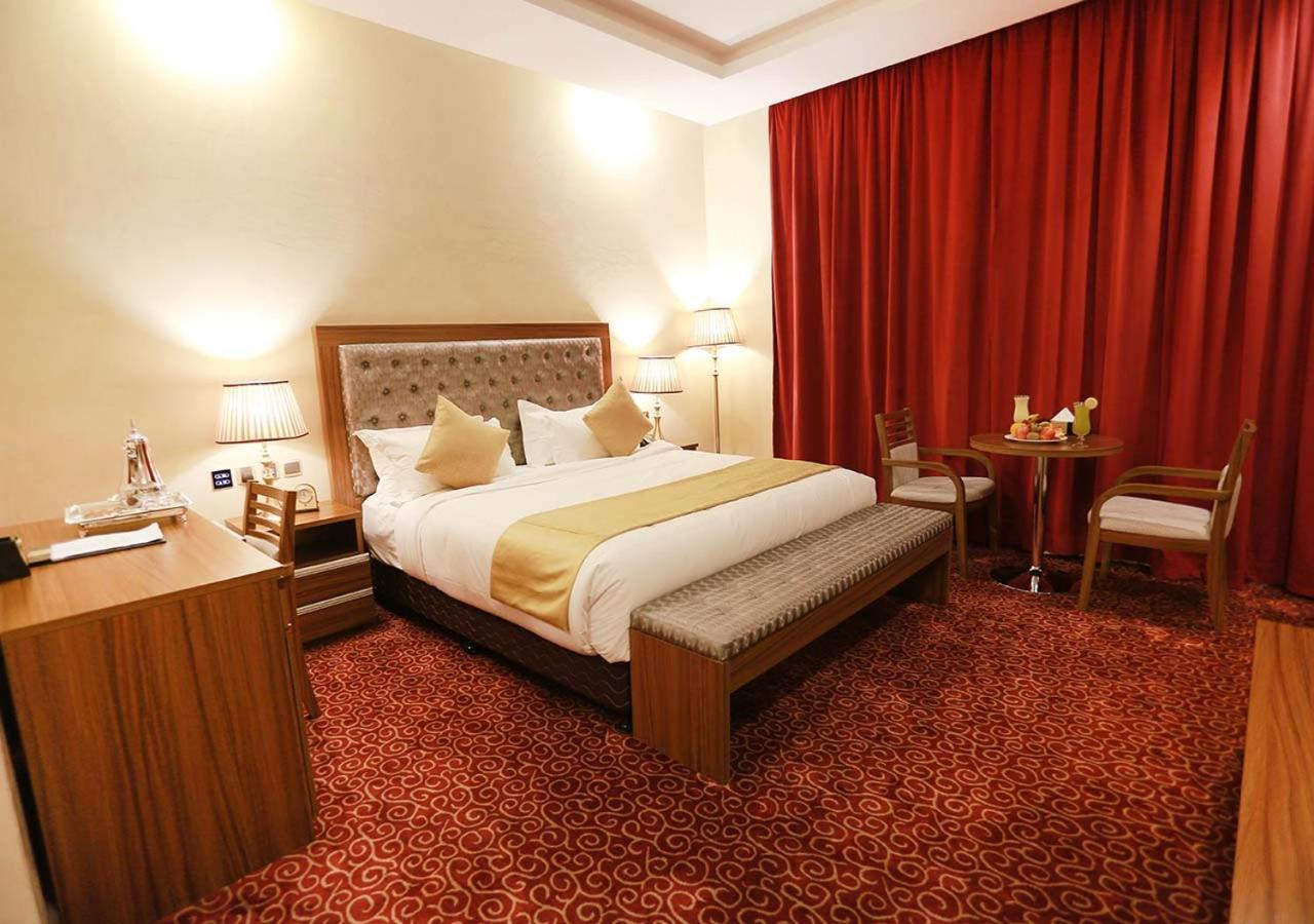 Karam Jeddah Hotel ภายนอก รูปภาพ
