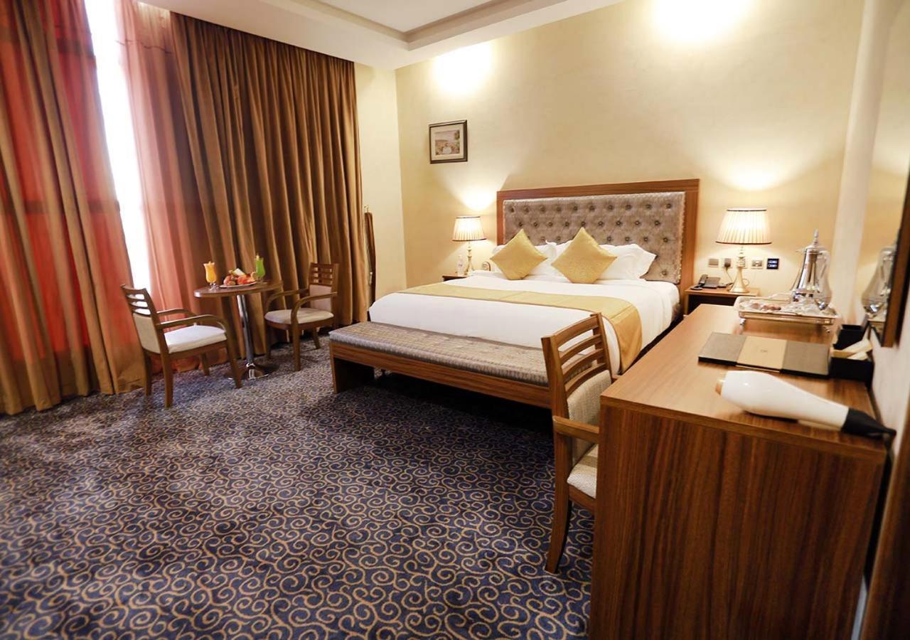 Karam Jeddah Hotel ภายนอก รูปภาพ