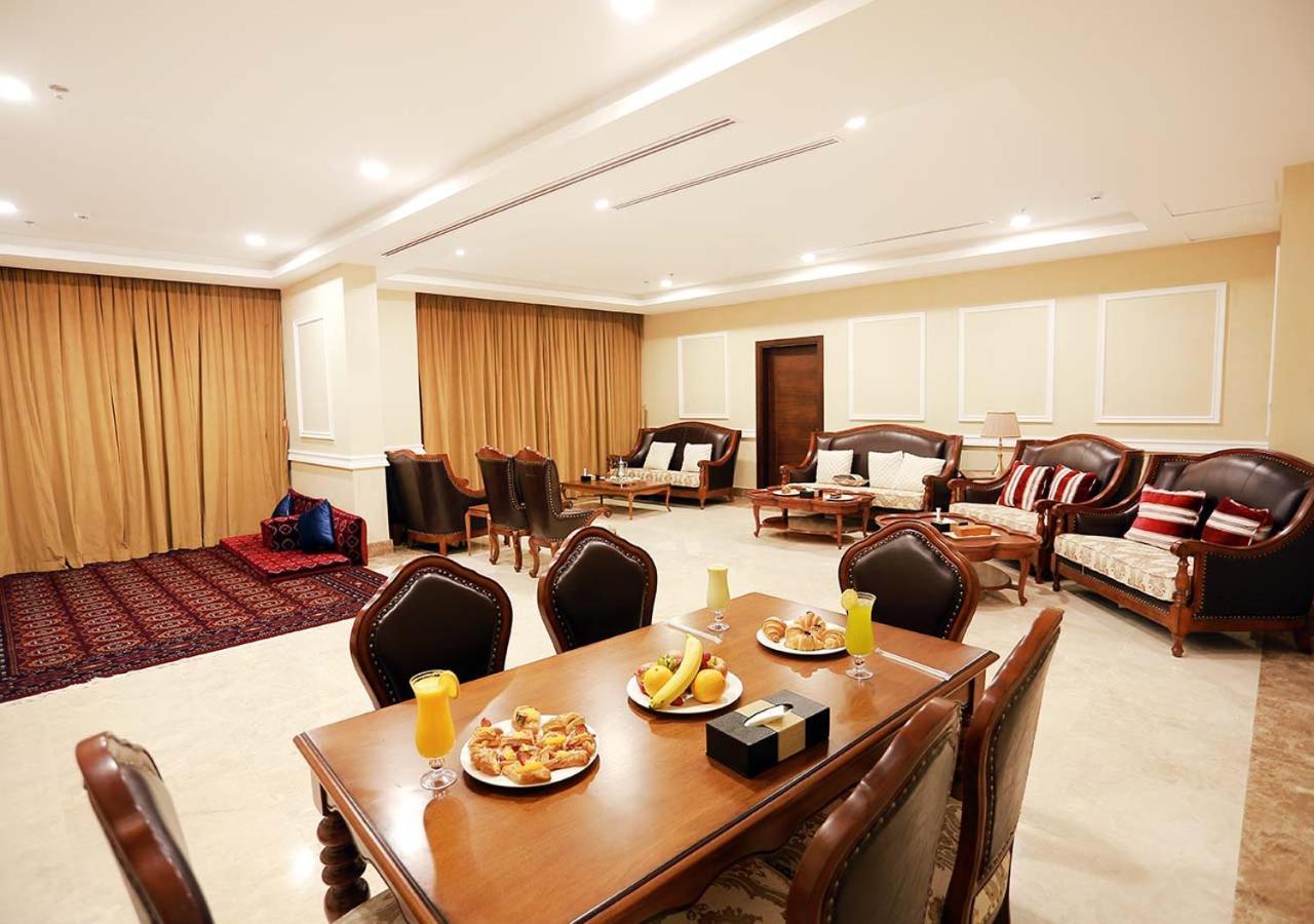 Karam Jeddah Hotel ภายนอก รูปภาพ